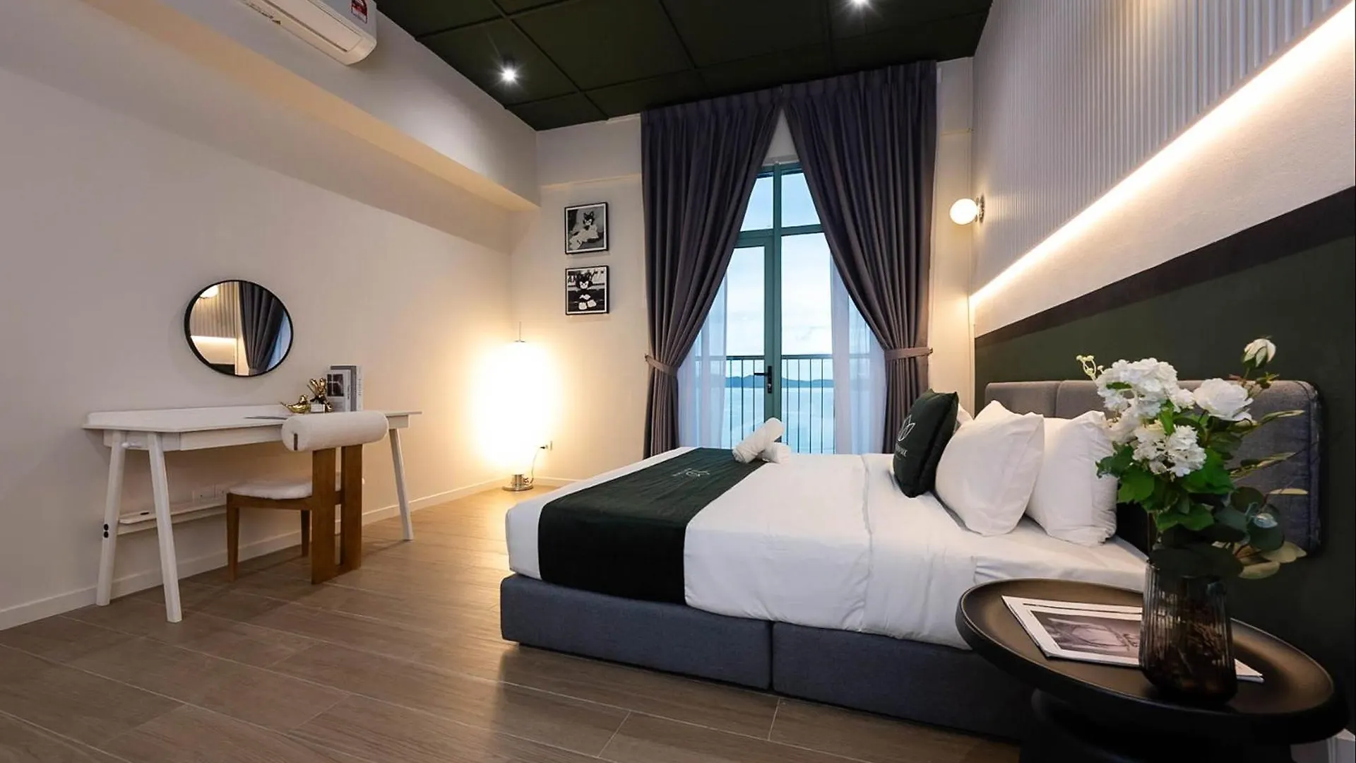 Bay Suites Premier Suites كوتا كينابالو شقة